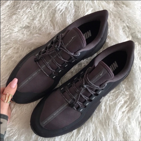 NWT Nike ID Zoom Pegasus 35 Shield Custom - Picture 4 of 8